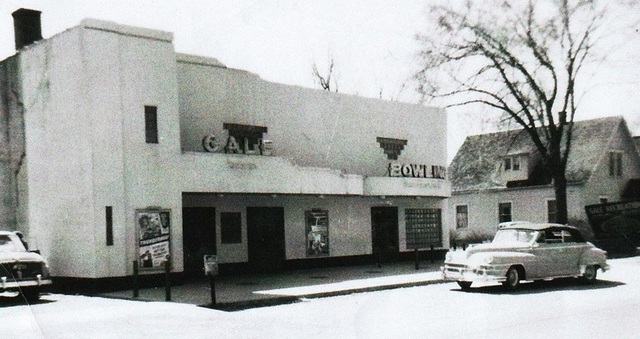 Gale Theatre - Old Photo From Galesburg-Charleston Memorial District Library